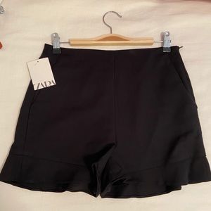 Zara ruffle shorts